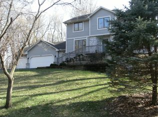 3430 Davids Ct, Burnsville, MN 55306