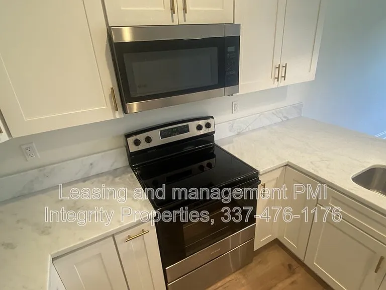 8550 Cat Rd #B — Photo 11