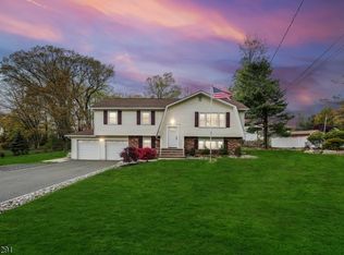 7 Glenn Dr, Flanders, NJ 07836