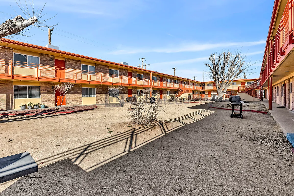 Building Photo - 9400 Montrose Ct #27