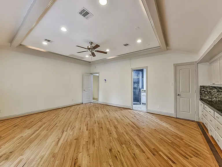 5238 Ariel St — Photo 13
