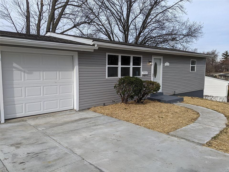 1st image of 2909 Wheaton Ave