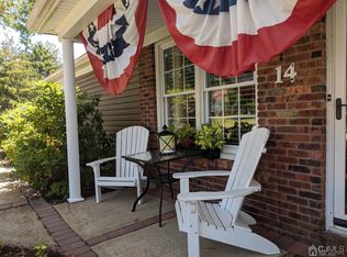 14 Vernon St, Parlin, NJ 08859