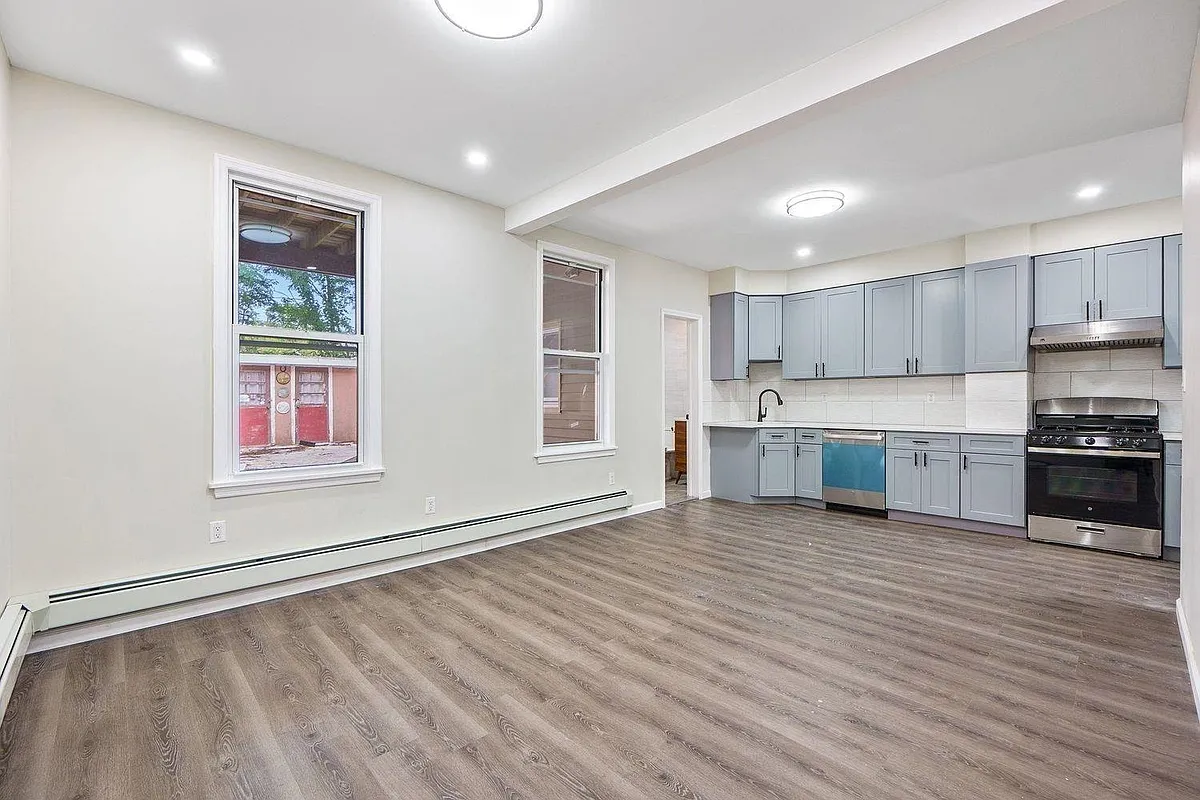Building Photo - 169 1/2 Prospect Ave #1