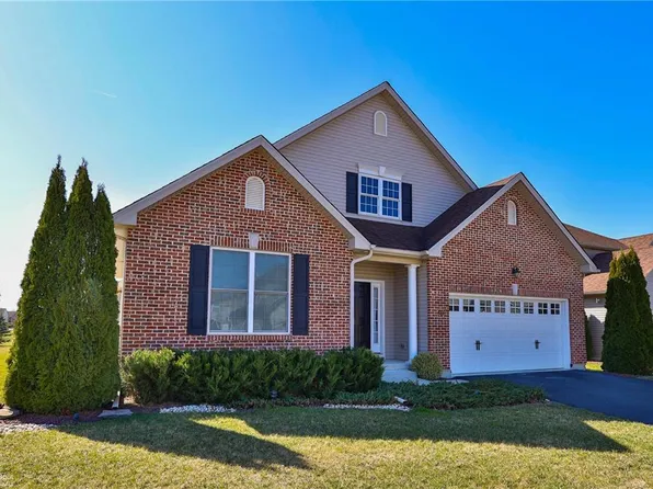 722 Mulberry Dr, Nazareth, PA 18064