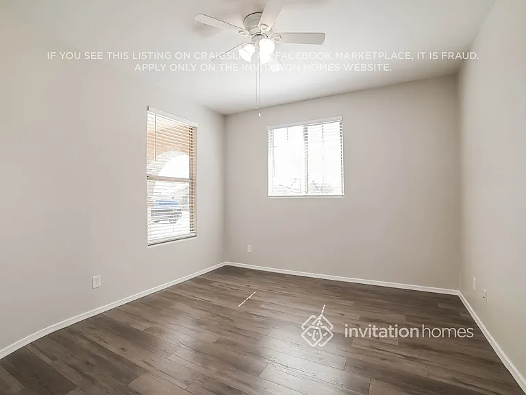 18178 W Ivy Ln — Photo 10