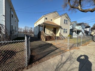 107 Adeline St #A, New Haven, CT 06519