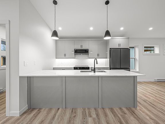 5th image of 3025 Royston Rd #42