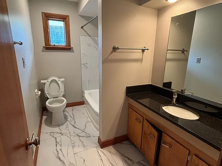 981 Hartford St — Photo 22