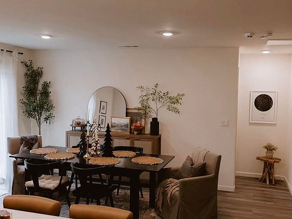 3rd image of 727 Veronica Ct