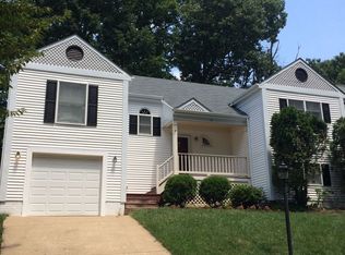 12 Ridgewood Dr, Stafford, VA 22556