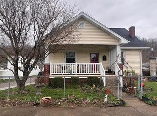 3641 Hughes St, Huntington, WV 25704