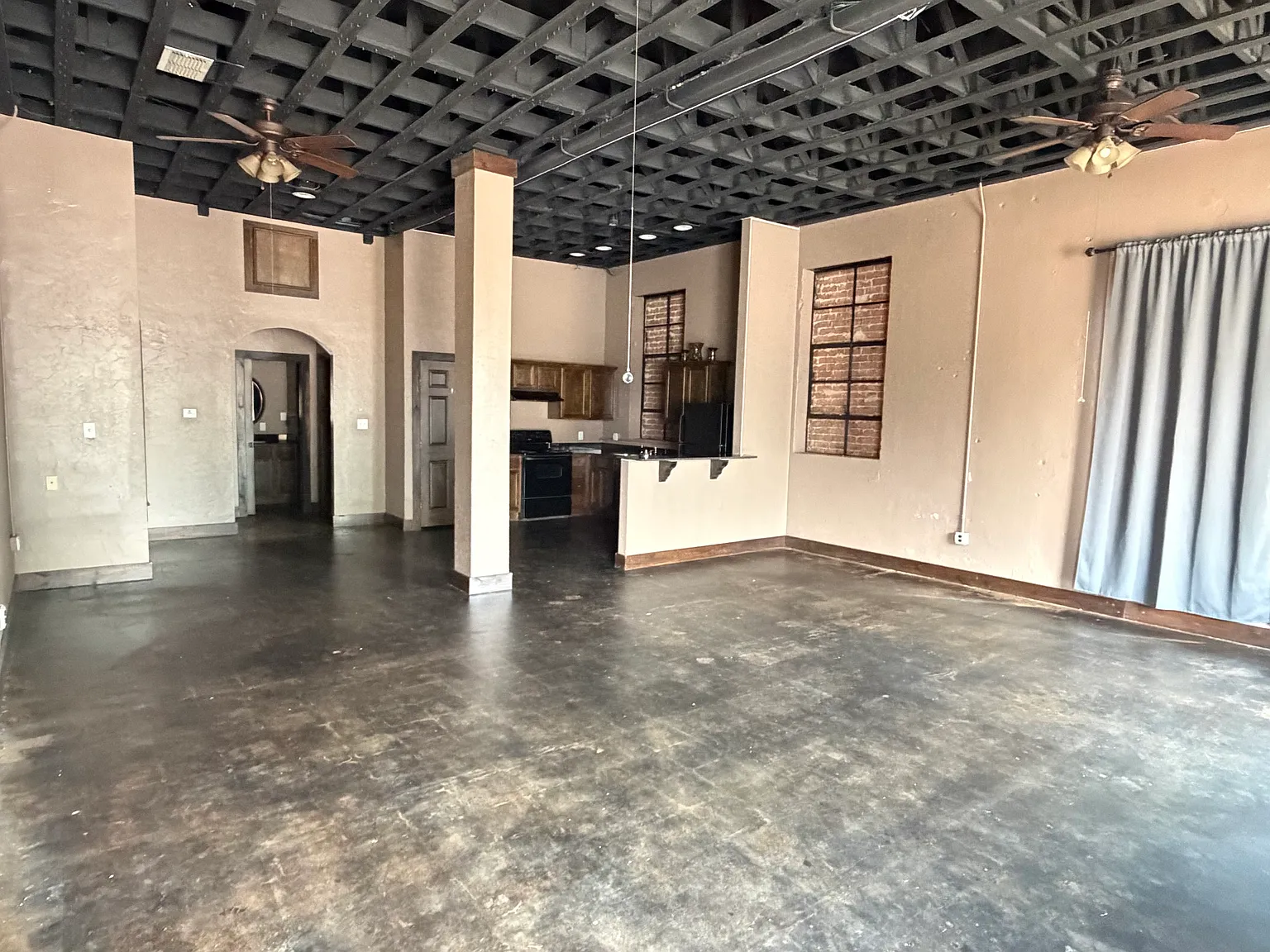 1 bed, 1275 sqft, $1,400 — Photo 3