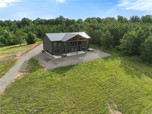 92 Sawtooth Acorn Ln, Broken Bow, OK 74728