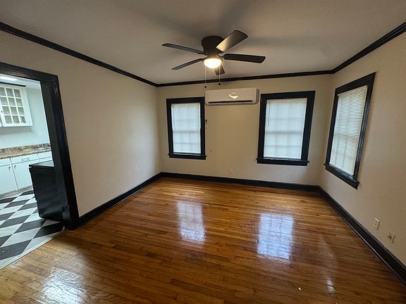 5th image of 1412 Virginia St #1