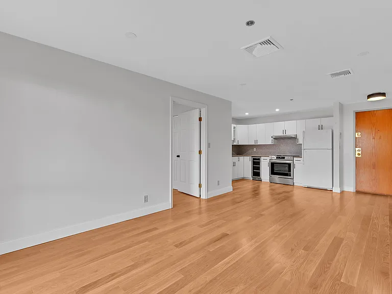 24 Corey St #305 — Photo 20