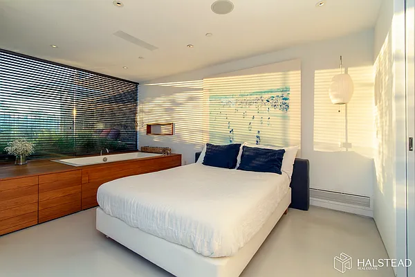 Rented by Brown Harris Stevens | media 16