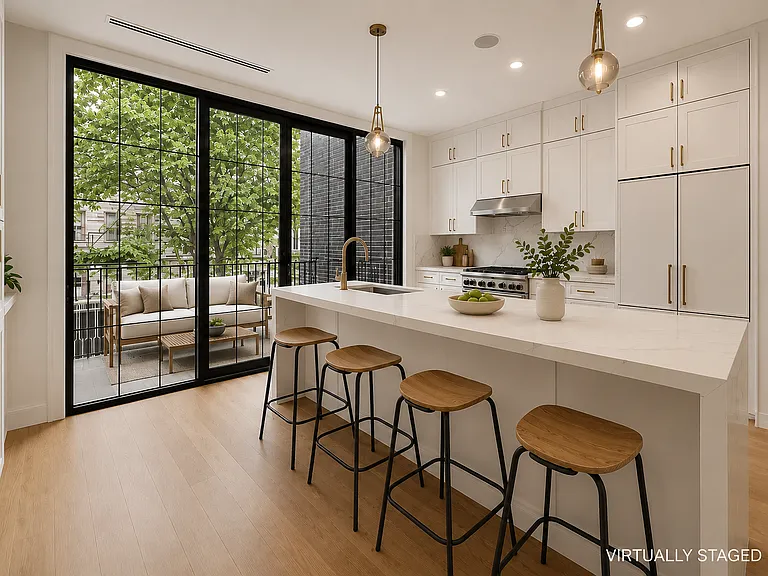 68 Linden St #2A — Photo 3