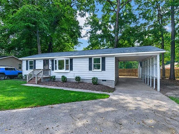 2nd image of 116 Quail Rd