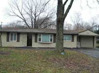 1372 E Nolta Rd, Walled Lake, MI 48390
