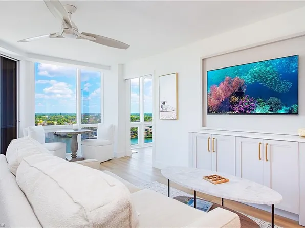 4751 Gulf Shore BLVD N #1204, NAPLES, FL 34103