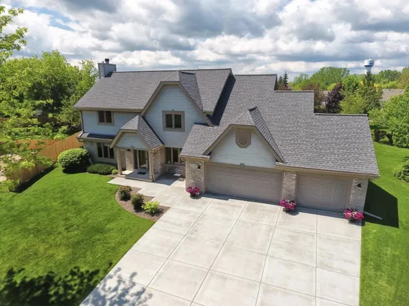 8187 South Four Oaks COURT, Franklin, WI 53132