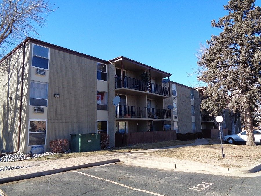 2nd image of 2281 S Vaughn Way Unit 205