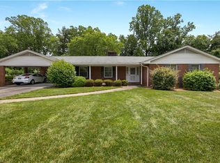 2439 Greenwich Rd, Winston Salem, NC 27104