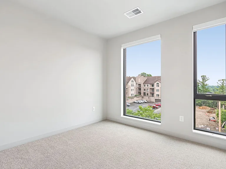 Vista Village — Photo 23