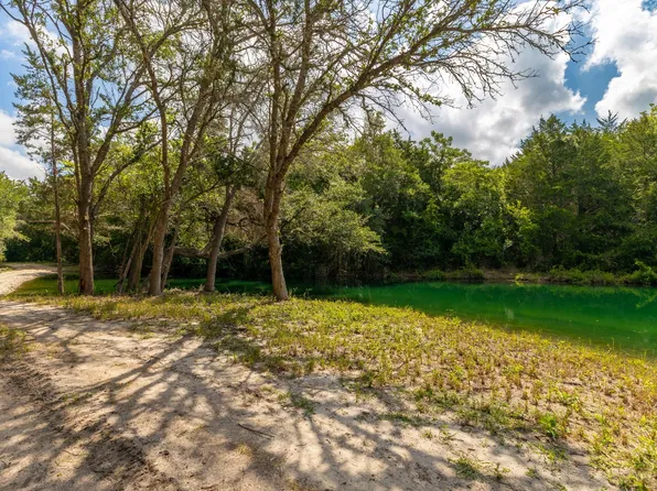2088 Baca Loop Tract 3, Flatonia, TX 78941