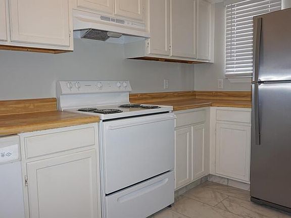 4th image of 734 Legion Dr APT 23