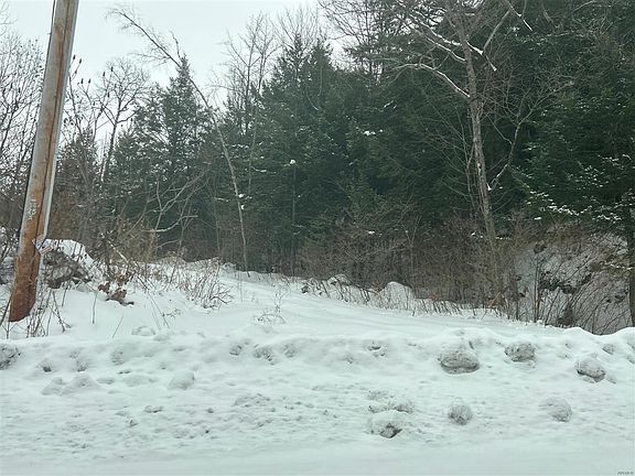 3rd image of 132 Cheney Rd