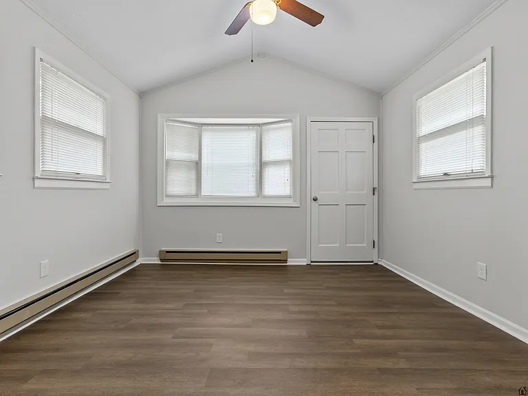 2124 Violet Rd — Photo 8