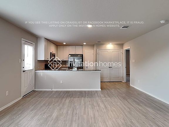 5th image of 127 Pasadena Pl