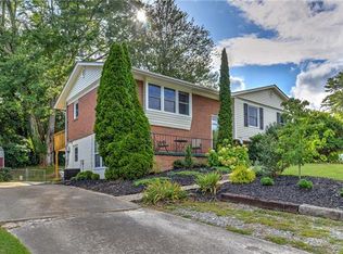 11 Summit Dr, Arden, NC 28704