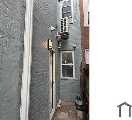 2018 E Lehigh Ave — Photo 1