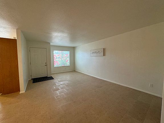5th image of 923 N Camino Seco #925