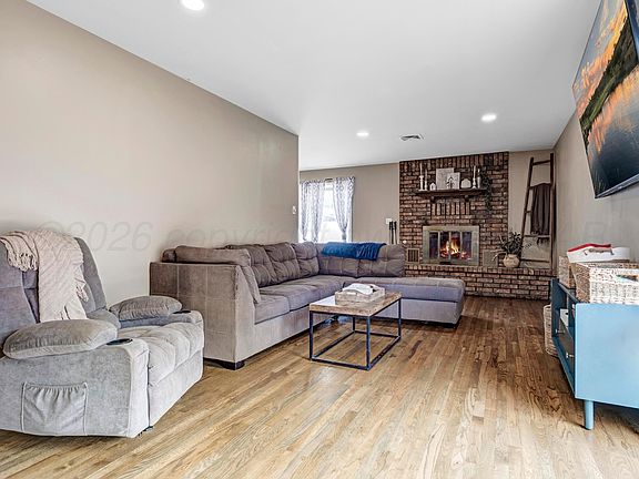 2nd image of 212 Teague St