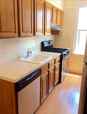 Rented by RealTegrity NY LLC | media 9