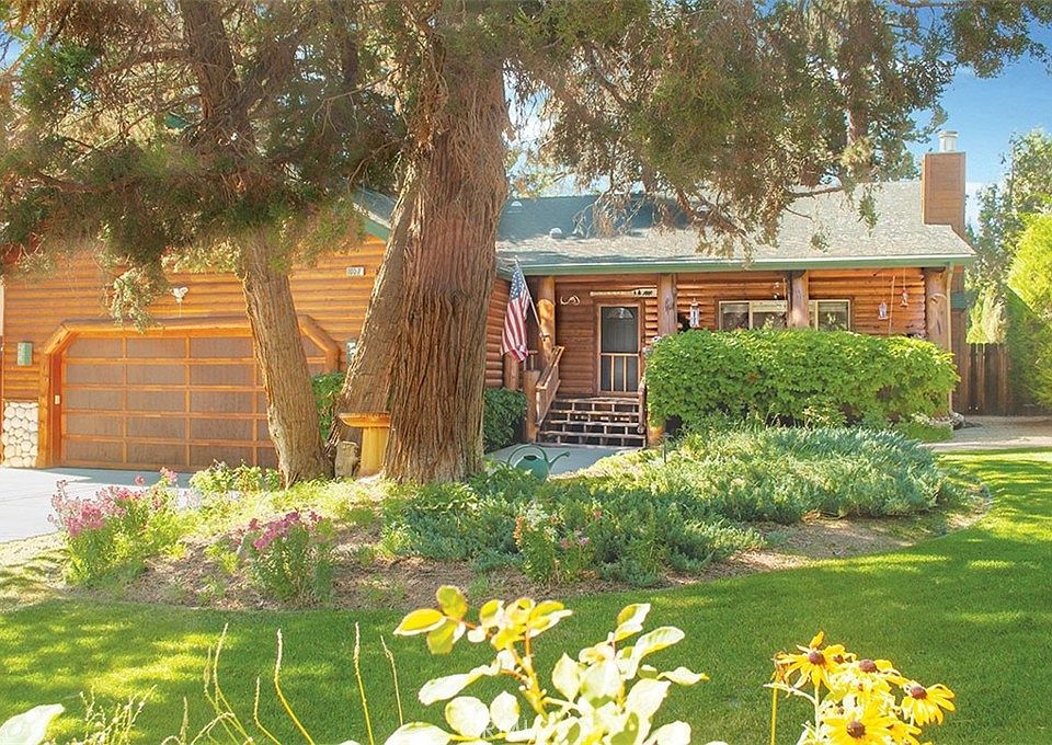 1st image of 1027 Mount Whitney Dr