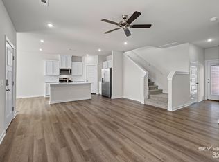 289 S Neon Ave, Fayetteville, AR 72704