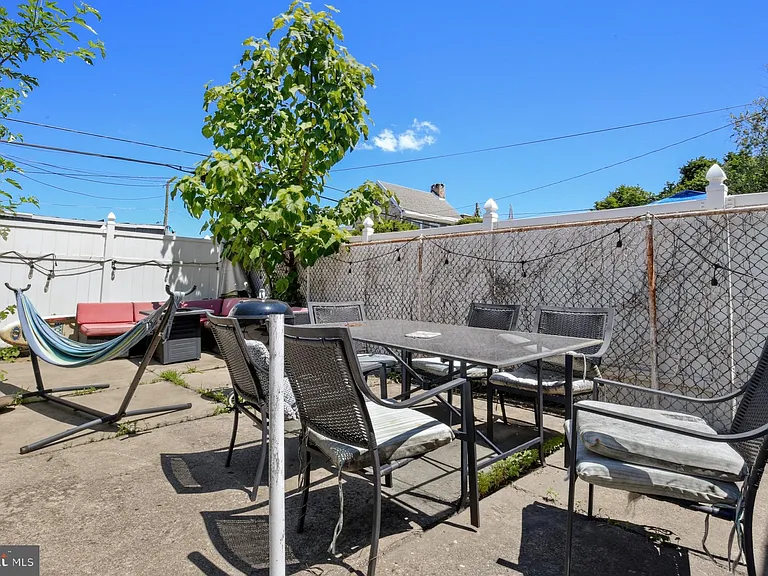 3408 Richmond St — Photo 12