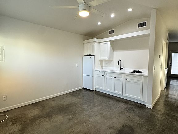2nd image of 366 E Weldon Ave