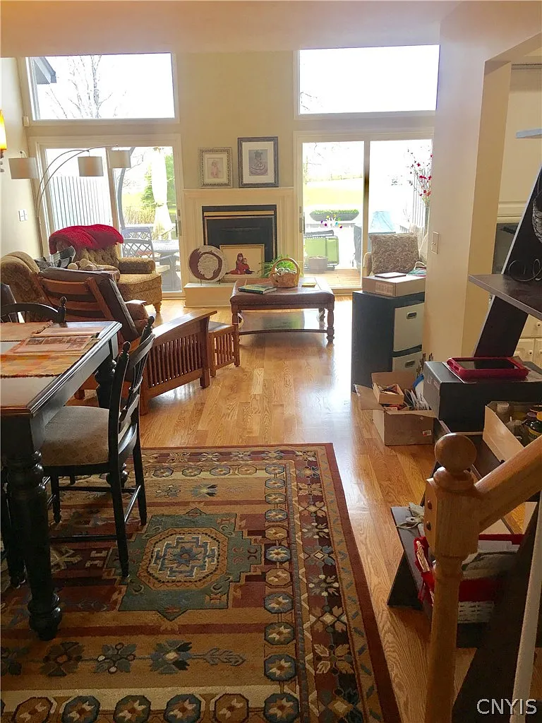 2 bed, 1.5 bath, 1632 sqft, $3,100 — Photo 4