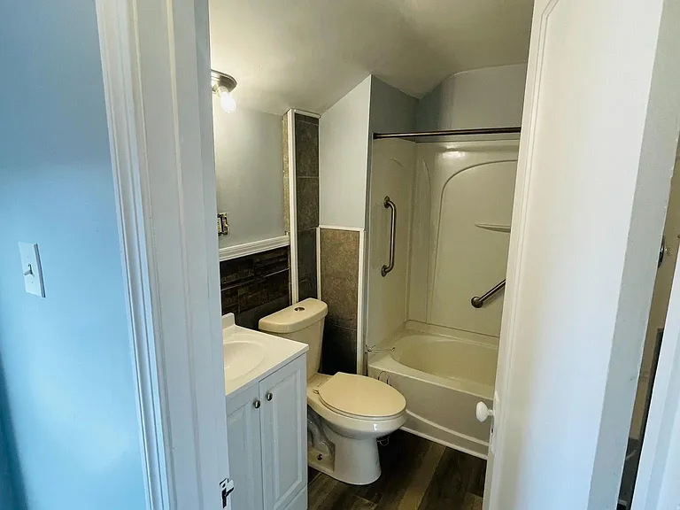 1305 Highland Ave — Photo 20
