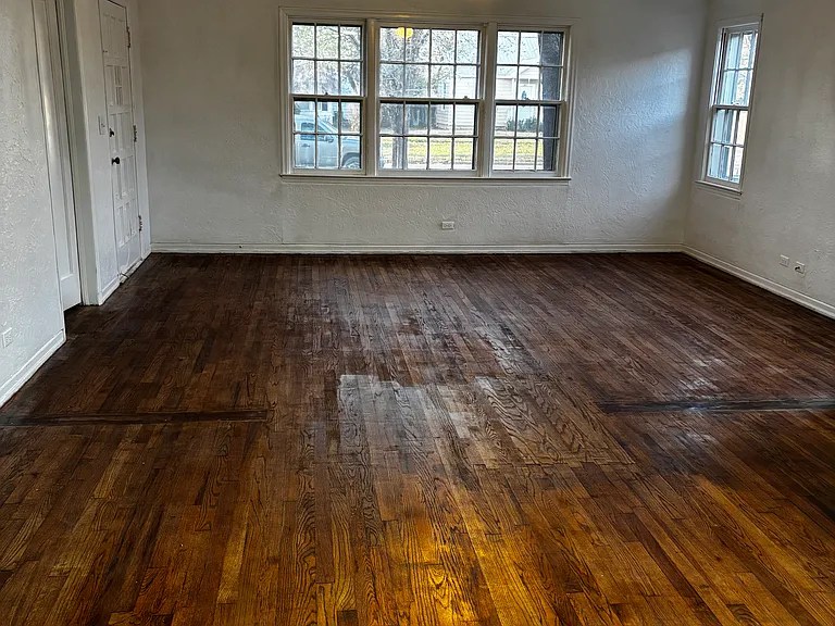 1037 W Hickory Ave — Photo 7