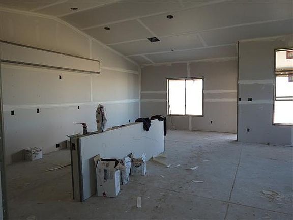 3rd image of 4740 Brittle Bush Ave