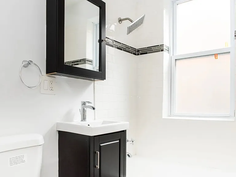 2129 N Dayton St #3F — Photo 10