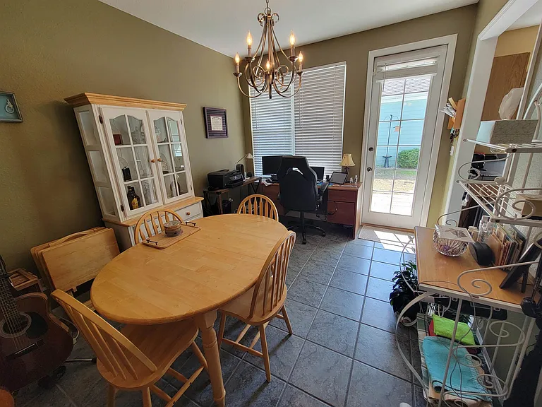4278 Avon Park Cir — Photo 5