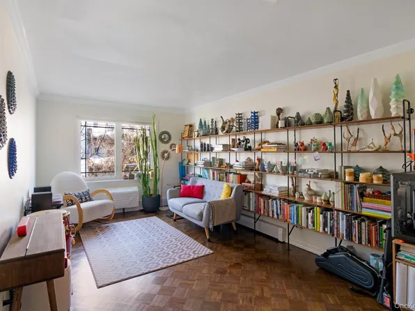 25 Meserole Street #3R, Brooklyn, NY 11206
